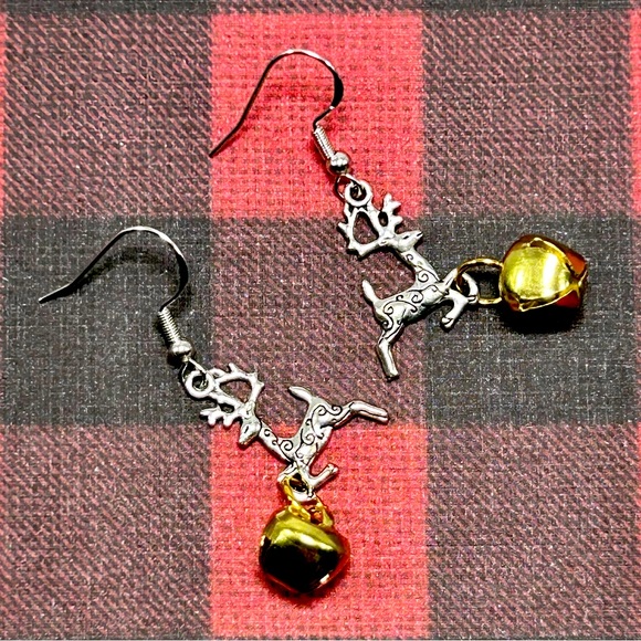 Handmade Sterling Silver Reindeer Earrings! - Picture 6 of 7